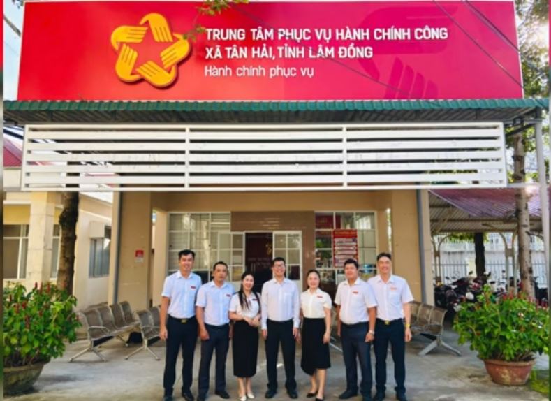 Từ căn phòng 30 mét vuông đến hành trình Vì dân phục vụ